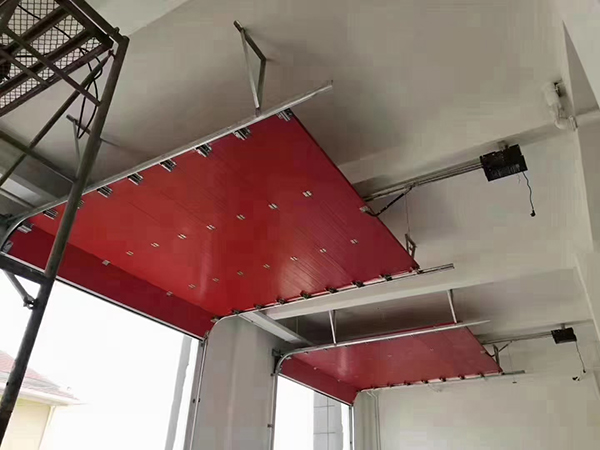 可克达拉工业翻板门