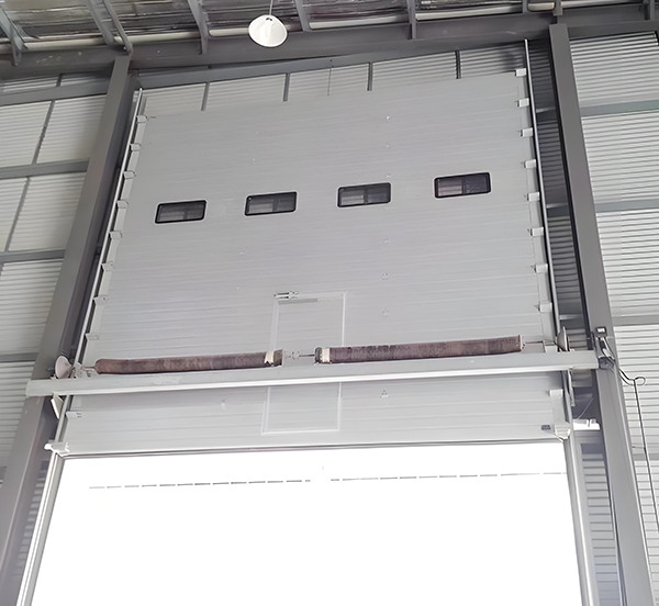 可克达拉工业滑升门