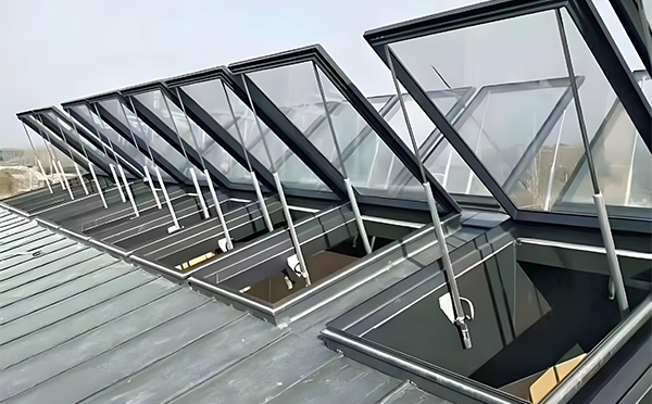 可克达拉消防排烟窗