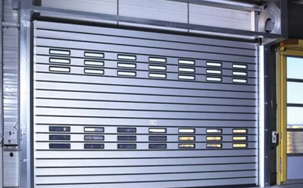 可克达拉提高效率与安全：兰州快速卷帘门的应用与优势