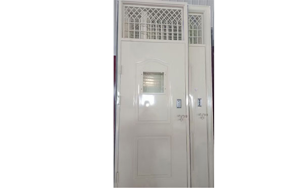 可克达拉学校教室门