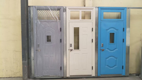 可克达拉学校教室门