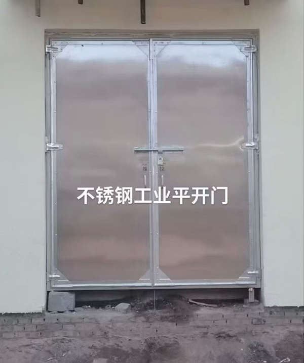 不锈钢可克达拉工业平开门在现代工业场景中的应用实践