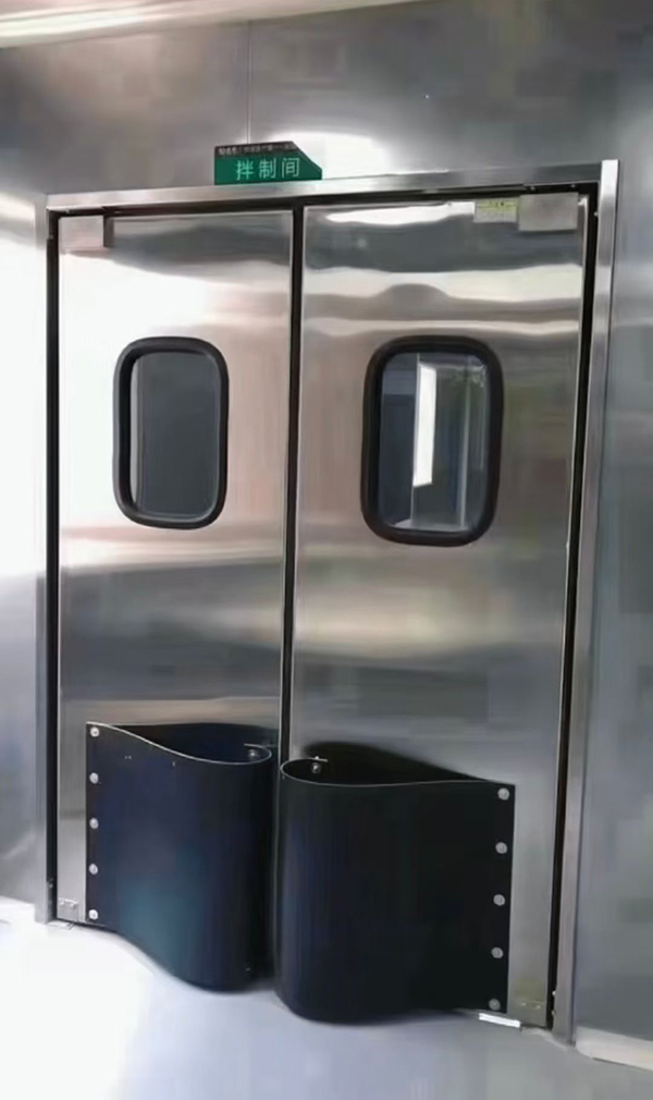 可克达拉防火门安装项目助力物流中心提升消防安全等级